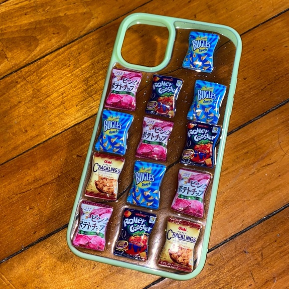 3D chip bag phone case for iPhone 11💙 - Picture 2 of 2